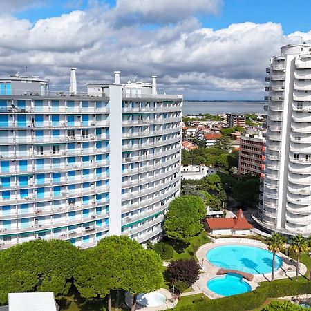 Apartamento Residenza Puerto Do Sol Lignano Sabbiadoro Exterior foto