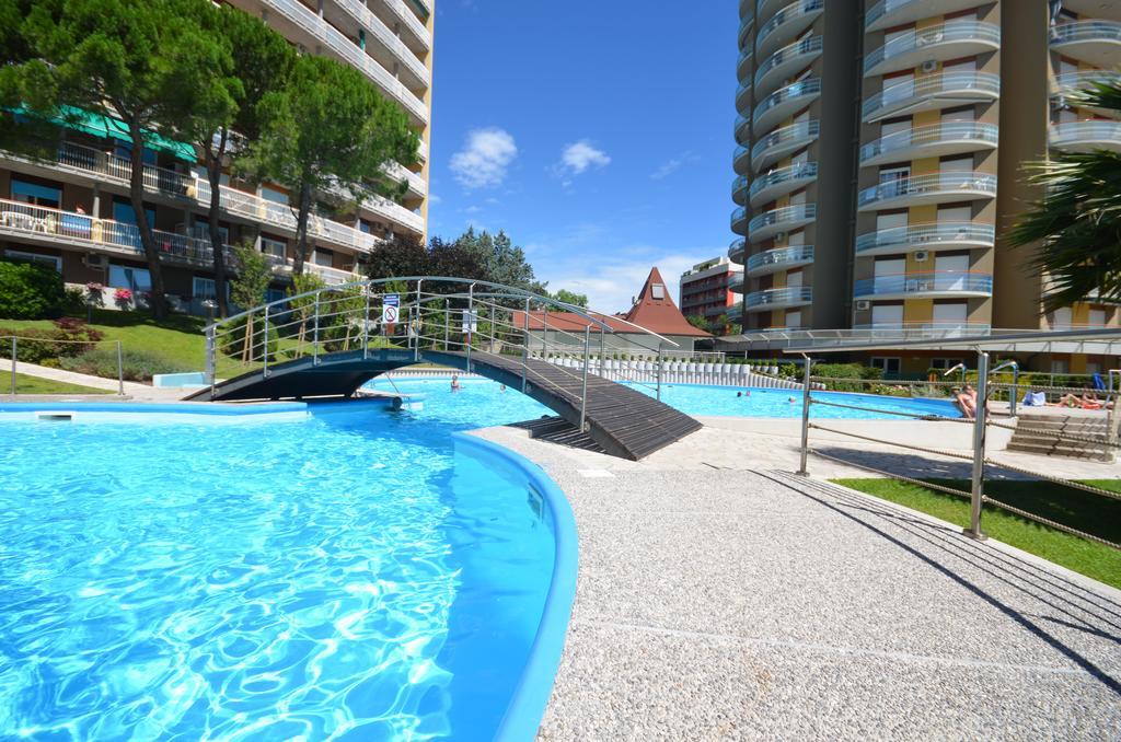 Apartamento Residenza Puerto Do Sol Lignano Sabbiadoro Habitación foto