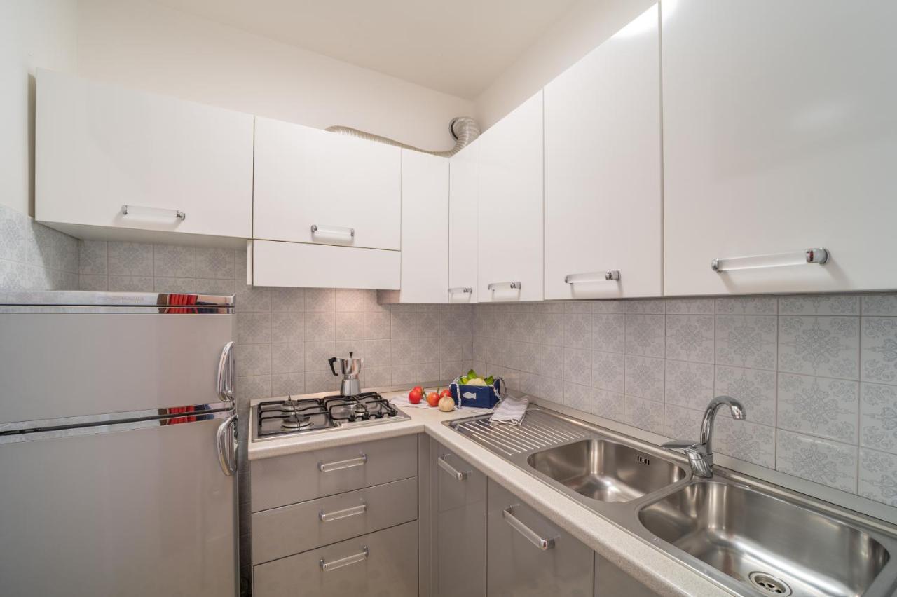 Apartamento Residenza Puerto Do Sol Lignano Sabbiadoro Exterior foto