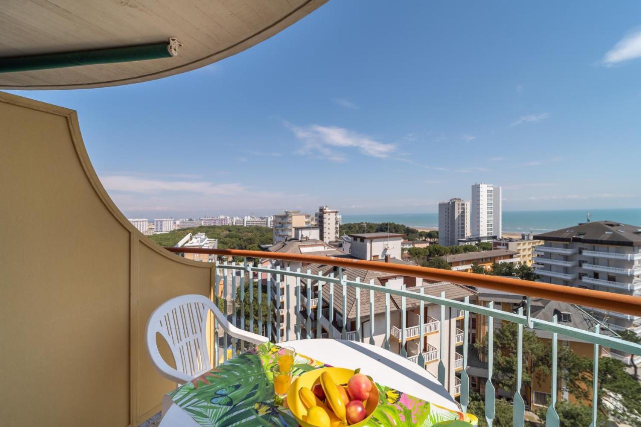 Apartamento Residenza Puerto Do Sol Lignano Sabbiadoro Exterior foto
