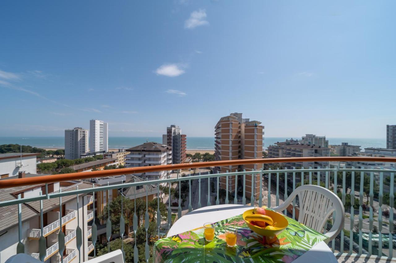Apartamento Residenza Puerto Do Sol Lignano Sabbiadoro Exterior foto